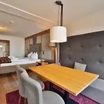 Hotell Fliana 4 4*