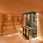 Fliana 4 Hotell