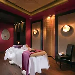 Fliana 4 Hotell 4*