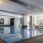 Fliana 4 Hotell