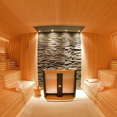 Fliana 4 Szálloda 4*