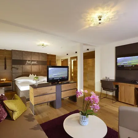 Hotel Fliana 4*