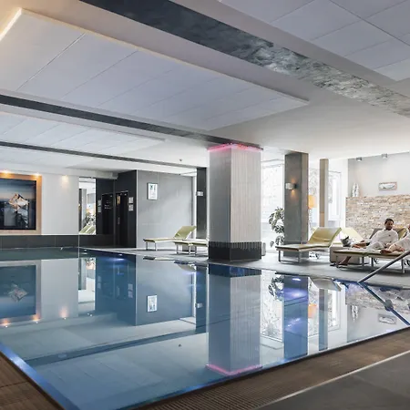 Fliana Hotel