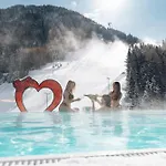 Fliana 4 4* Ισγκλ