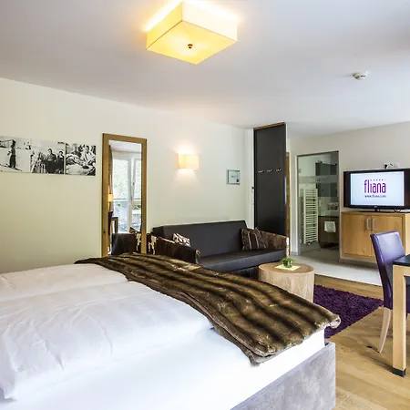 ホテル Fliana 4 イシュグル